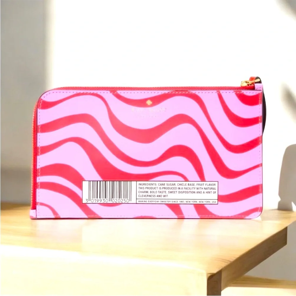 Kate Spade Novelty Bubble Gum L-Zip Wristlet! 🍬🍬